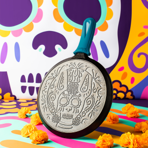 10.5 Inch Seasoned Cast Iron Xolo Sugar Skull Griddle with Deluxe Handle Holder