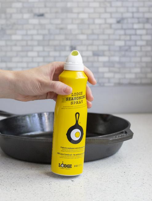Lodge Seasoning Spray Oil - Image 2