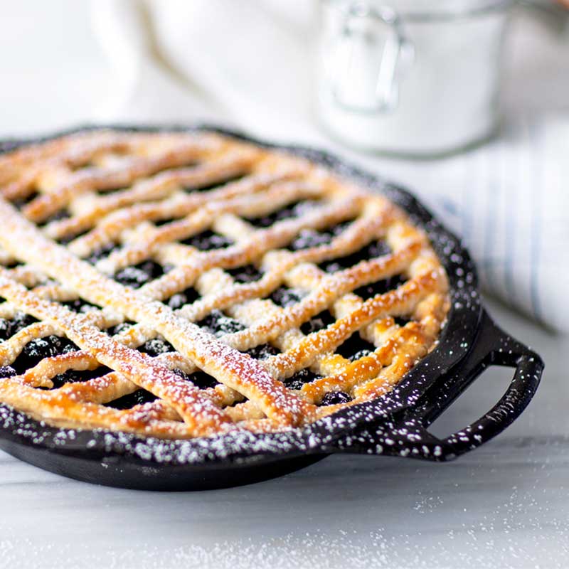 9 Inch Seasoned Cast Iron Pie Pan - Image 4
