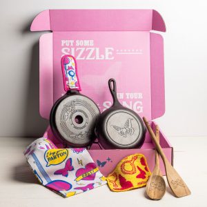 Dolly Parton Cast Iron Gift Set