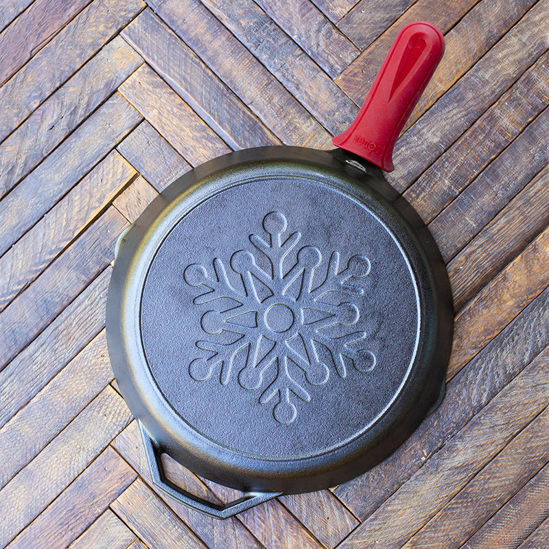Snowflake Skillet With Red Deluxe Handle Holder - Image 5